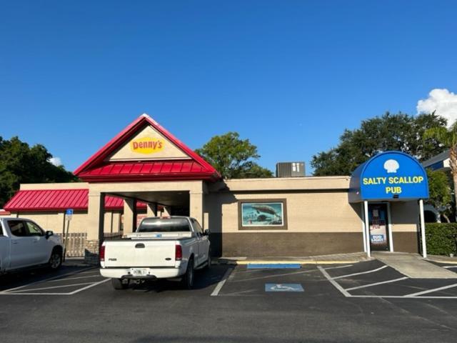 Days Inn By Wyndham Crystal River Exterior foto